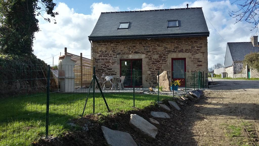 Gite La Chouette Bégard エクステリア 写真